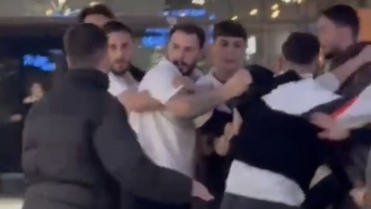 Maltepe'de Hilltown AVM'de müşteri ile garson arasında kavga: Saldırgan etkisiz hale getirildi