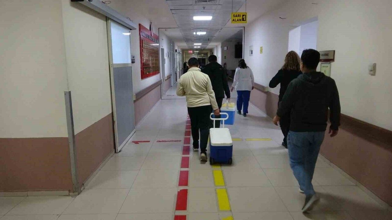 Manavgat'ta beyin ölümü gerçekleşen 71 yaşındaki hastanın karaciğeri İstanbul'a nakil için gönderildi