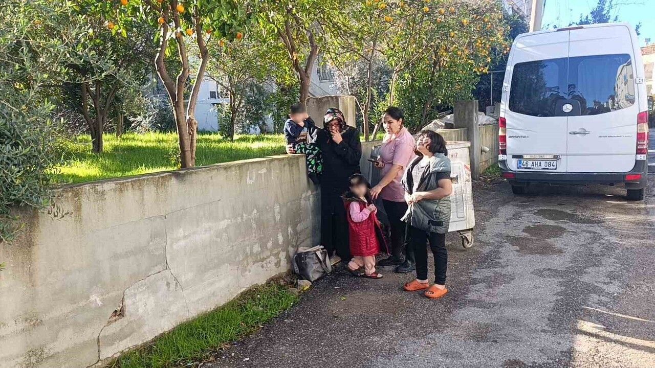 Manavgat'ta daha önce alevlerden kurtarılan 3 çocuğun evi ikinci kez yangınla sarsıldı