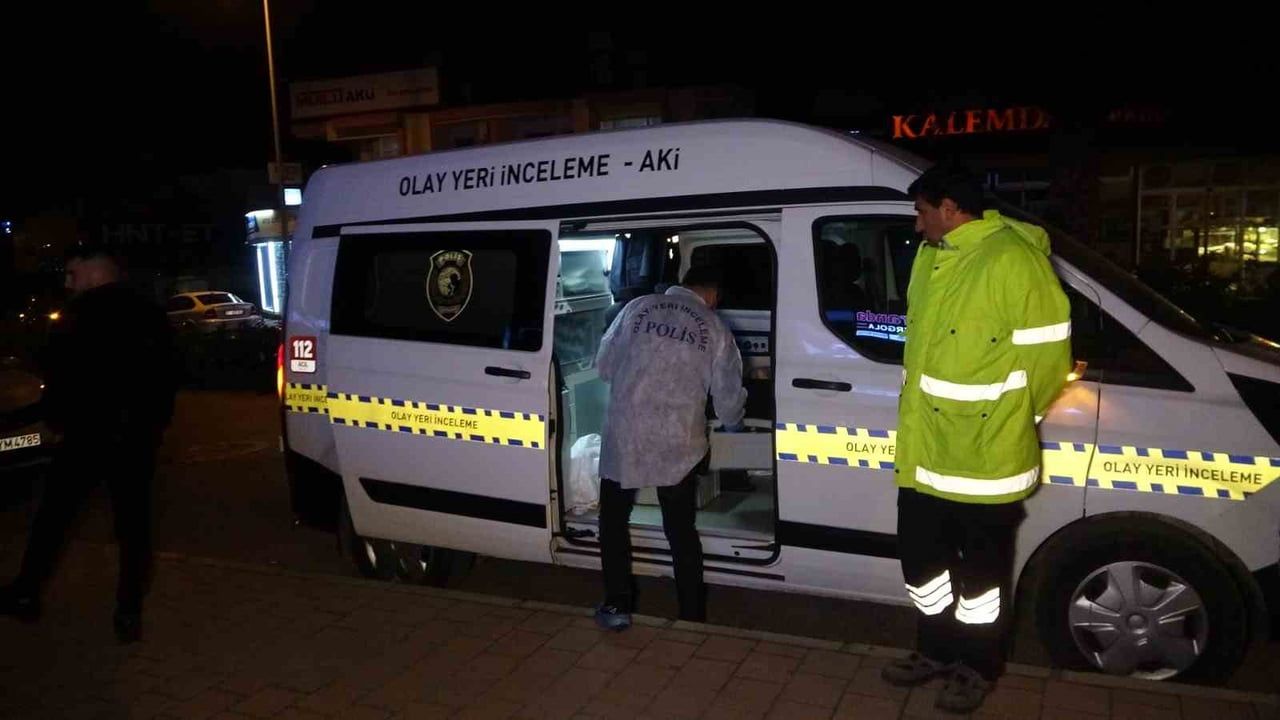 Manavgat'ta markette silahlı olay: İş yeri sahibi tartıştığı iki kişiyi öldürdü