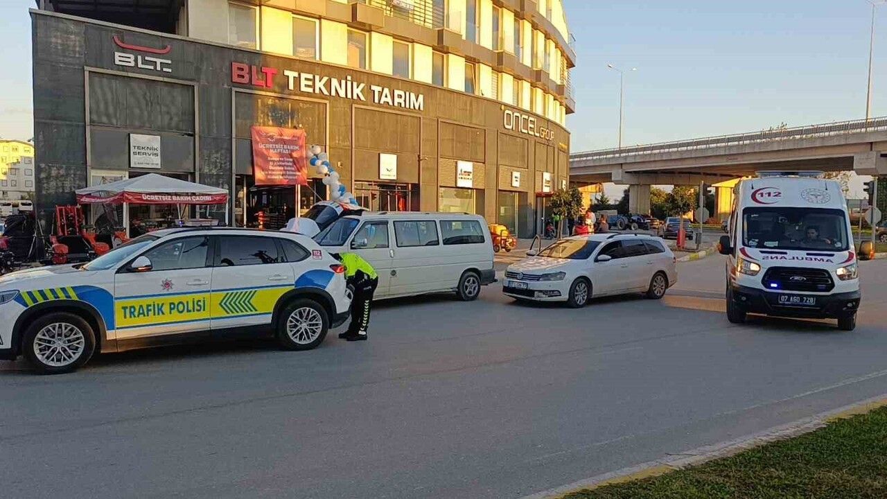 Manavgat’ta otomobille motosiklet çarpıştı: 1 yaralı, sürücüye 53 bin 67 TL ceza