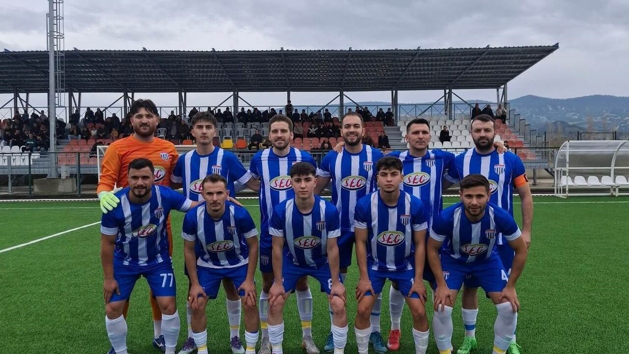 Manisa 1. Amatör: Selendi Belediye Spor - Trazlar Spor maçı sakatlıklar nedeniyle 77. dakikada tatil edildi