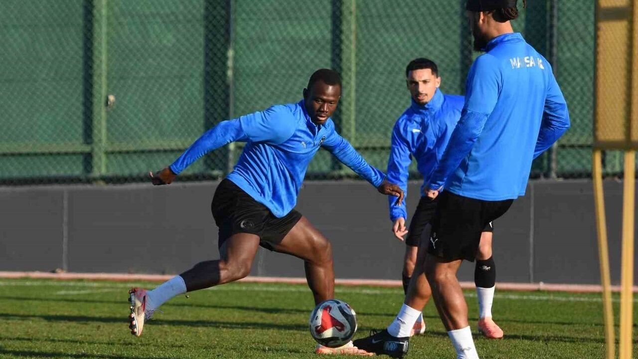 Manisa FK, Keçiörengücü Maçı İçin Hazırlıklara Başladı