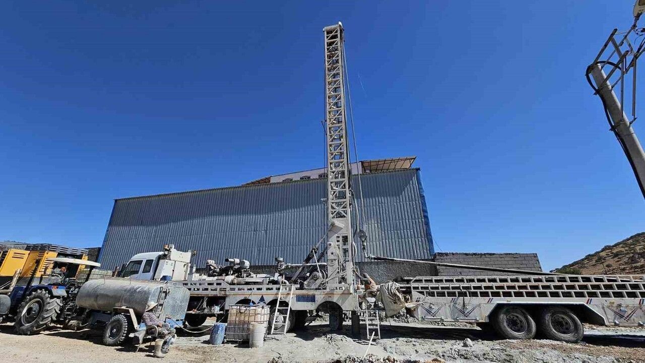 Mardin'de Poyraz ve Kayalar mahallelerinde içme suyu sorunu 544 m sondajla çözüldü