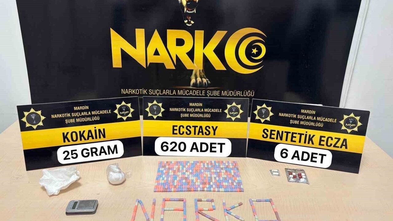 Mardin'de Uyuşturucu Operasyonu: 620 Ecstasy Hap, Kokain ve Sentetik İlaç Ele Geçirildi