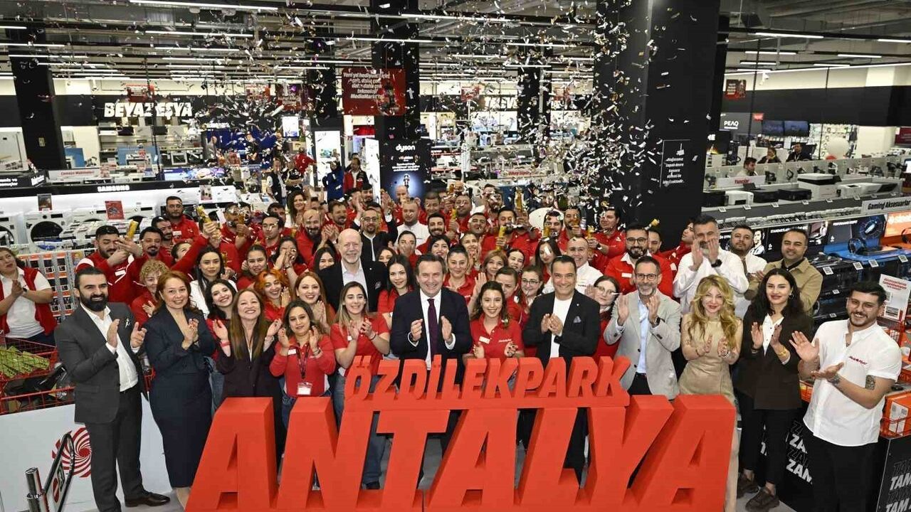 MediaMarkt, Antalya ÖzdilekPark'ta 1.800 m² yeni mağazasını açtı