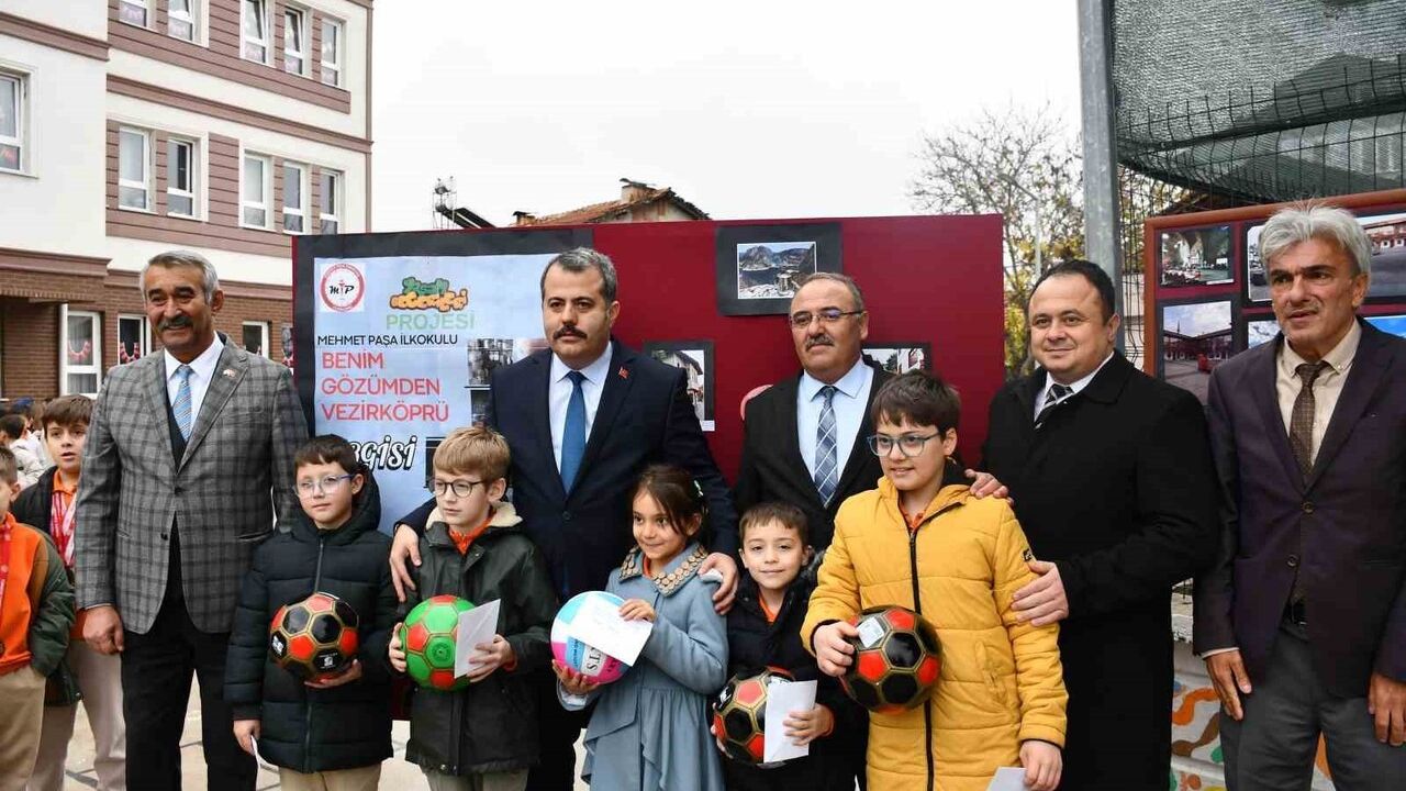 Mehmet Paşa İlkokulu öğrencilerinden 'Benim Gözümden Vezirköprü' fotoğraf sergisi