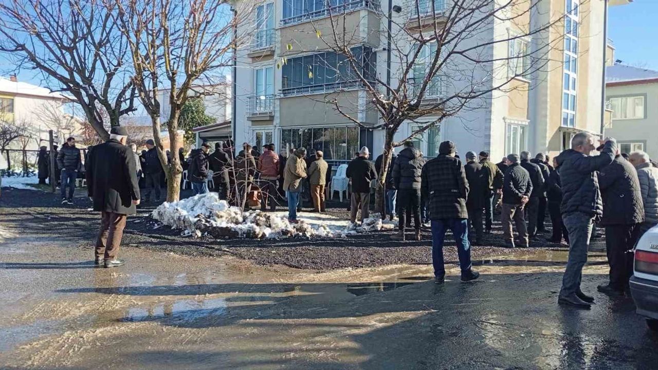 Mekke'de ring otobüsünün çarptığı umreci Abidin Dağköy Sakarya'da defnedildi