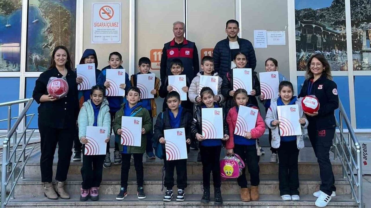 Menteşe'de Yenice İlkokulu Öğrencileri 112 Acil Çağrı Merkezi'ni Ziyaret Etti