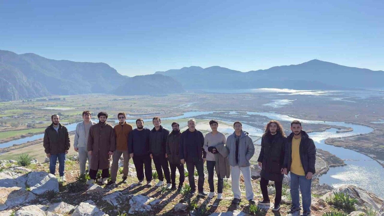 Menteşe Gençleri Dalyan Kaunos'ta Tarih ve Doğa ile Buluştu