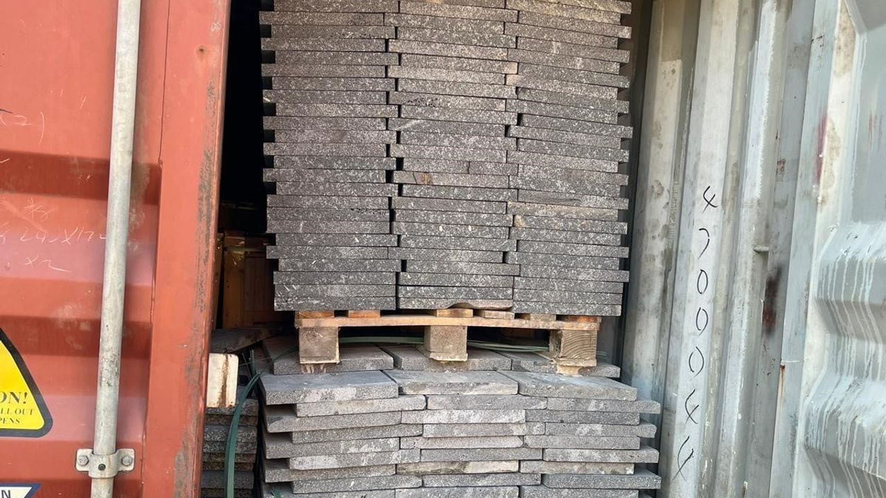 Mersin Limanı'nda 182 milyon TL'lik gümrük kaçakçılığı soruşturması: 5 tutuklama, hesaplara el konuldu