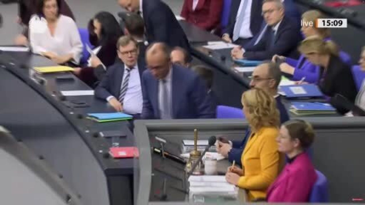 Merz: 'Büyük güçlerin oyun topu değiliz' — Brüksel zirvesi öncesi Rusya-Ukrayna gündemi