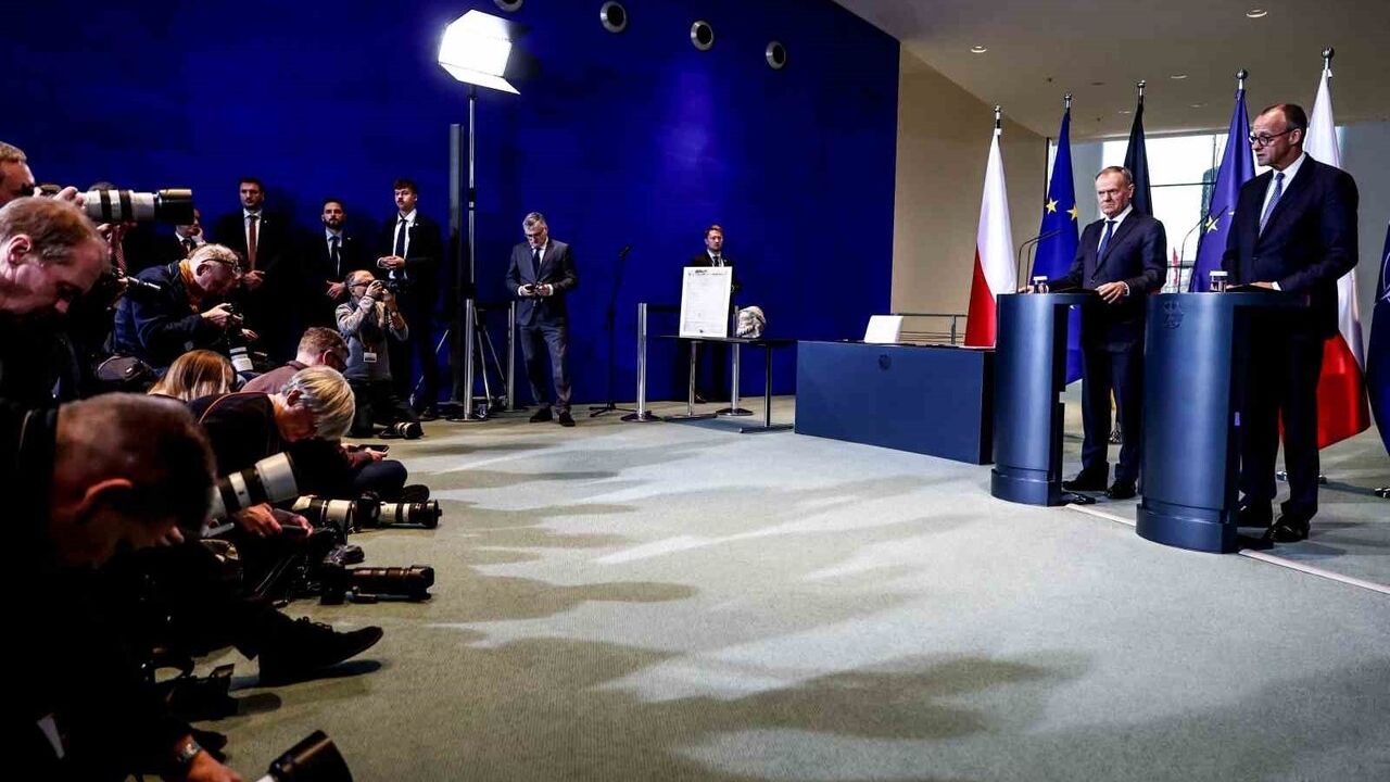 Merz: 'Ukrayna için önümüzde önemli günler ve haftalar var' — Berlin'de Tusk ile ortak açıklama