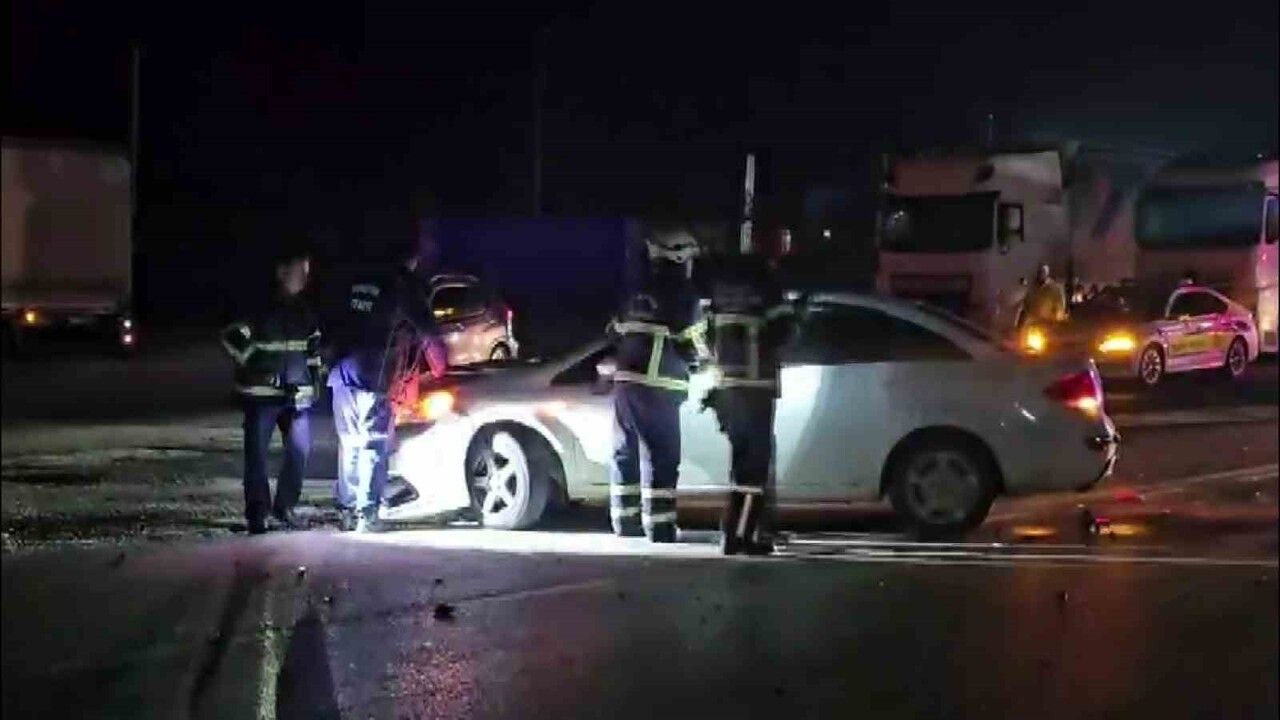 Merzifon'da üç aracın karıştığı zincirleme kaza: Çok sayıda yaralı