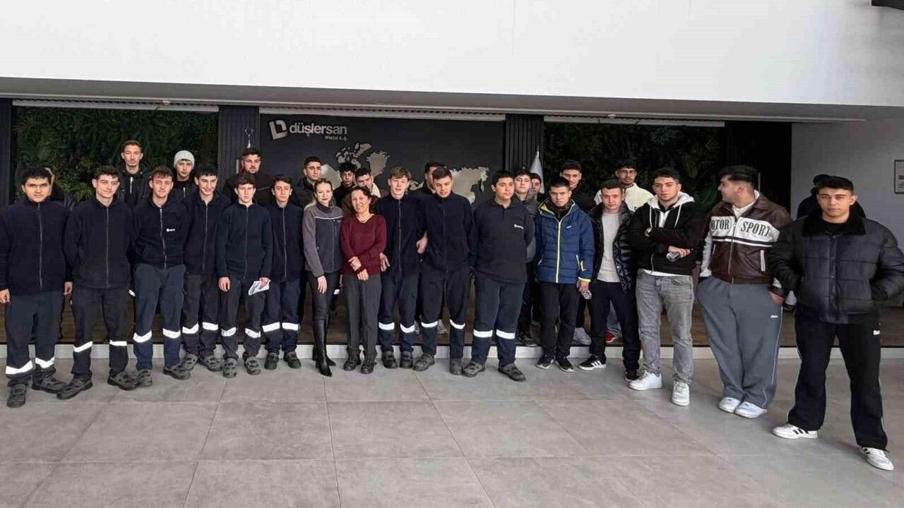 Meslek Lisesi Öğrencileri Eskişehir'de Yerinde Üretim Süreçlerini Öğreniyor