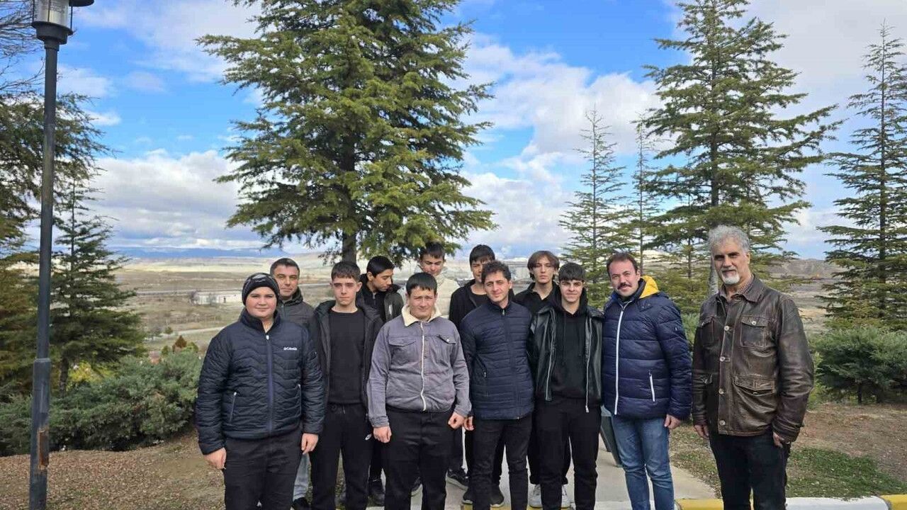 Mesleki ve Teknik Anadolu Lisesi öğrencileri Yunus Emre Termik Santraline teknik gezi gerçekleştirdi