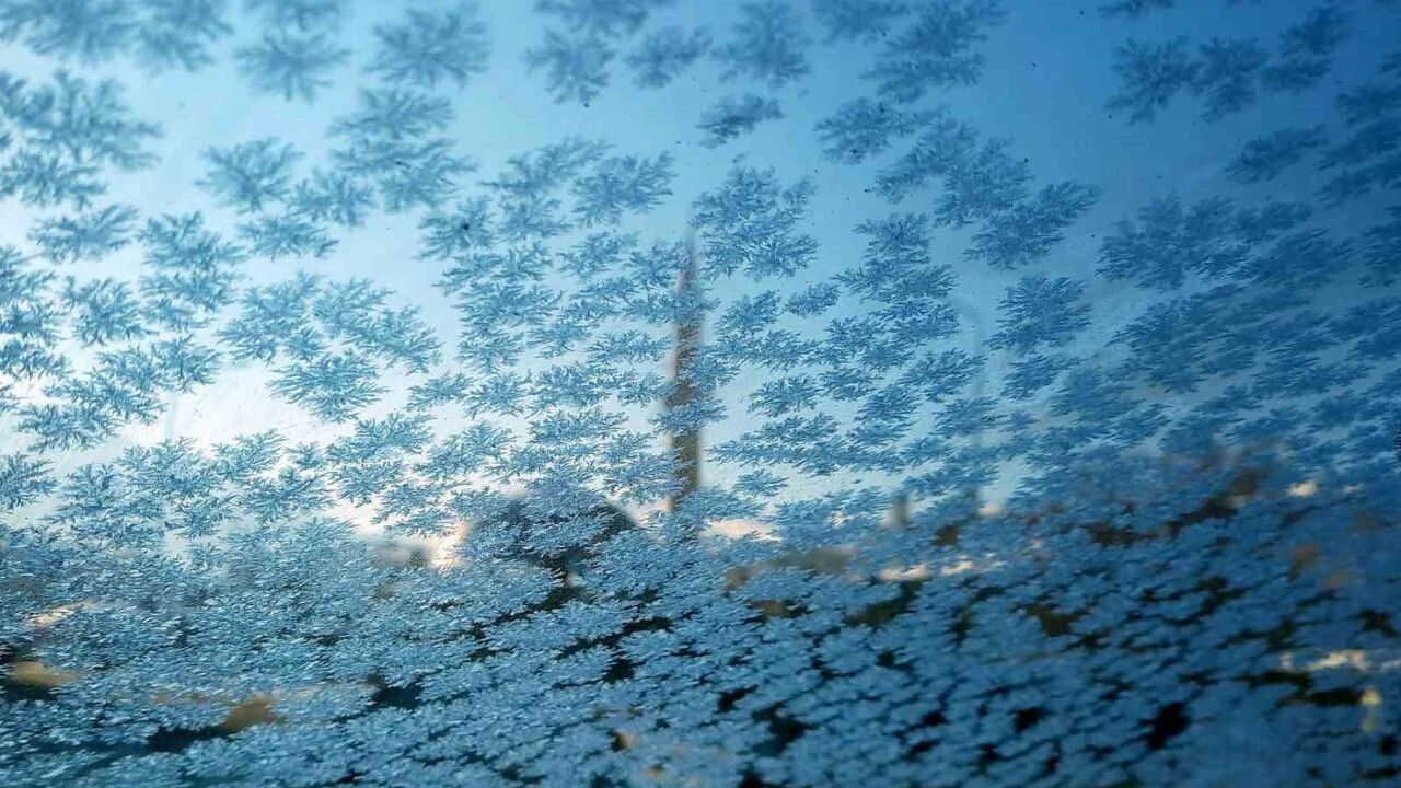 Meteoroloji: 17-18 Aralık 2025 gecesinde Doğu'da termometreler -22.2°C'yi gördü, en yüksek 17°C