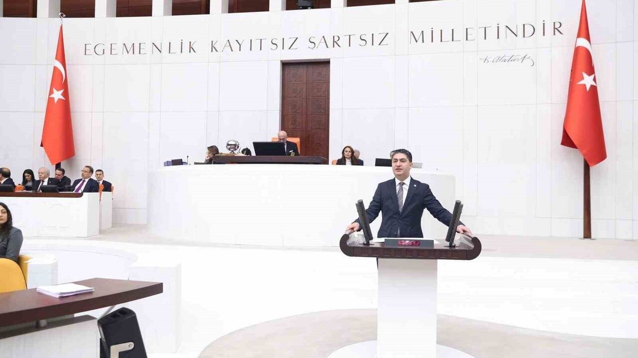 MHP'li İsmail Özdemir: Yunanistan'ın Lozan ve Paris anlaşmalarını ihlali Türkiye'nin sabrını zorluyor