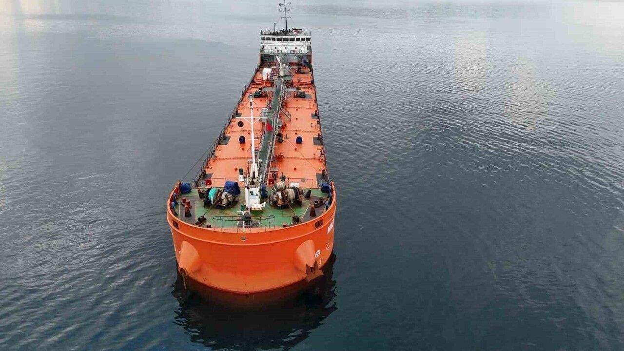 MIDVOLGA-2 Tankeri Sinop Açıklarına Ulaştı; Uluslararası Sularda 80 Mil Açıkta Saldırı Bildirildi