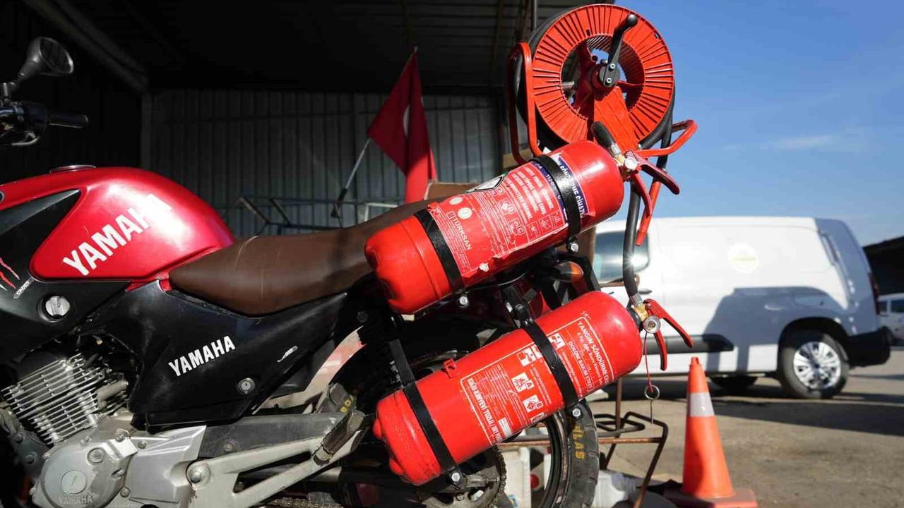 Motosiklete entegre taşınabilir söndürme sistemiyle ilk kıvılcımda müdahale hedefleniyor
