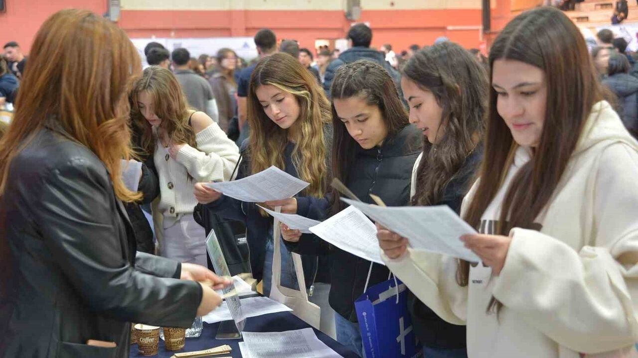 MSKÜ, Aydın Yükseköğretim Tanıtım Günleri'nde gençlerle buluştu