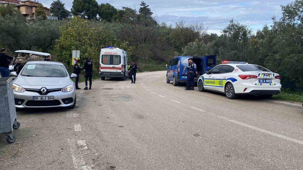 Mudanya'da bisikletli sürücü su giderine savrularak ağır yaralandı