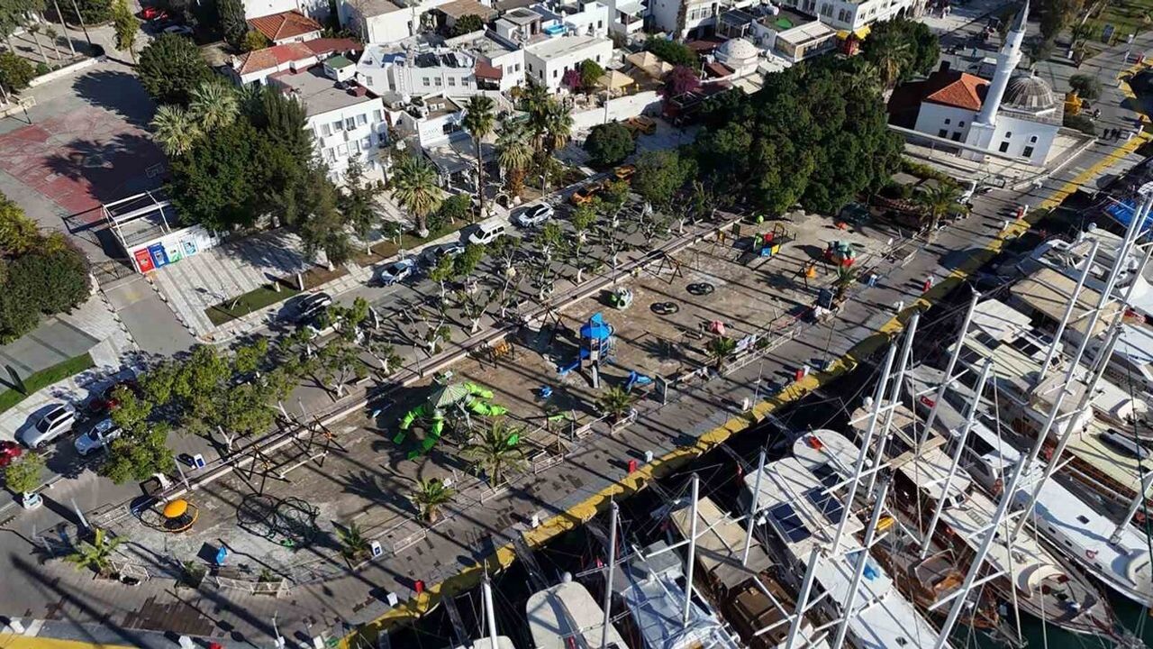 Muğla Büyükşehir, Bodrum Liman Oyun Parkı&#039;nı gelişim odaklı ve engelsiz oyun alanı olarak yeniliyor