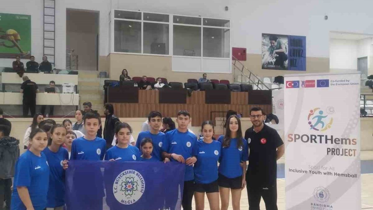 Muğla Büyükşehir Hemsball Takımı İzmir Şampiyonasından 4 Gümüş Madalya ile Döndü