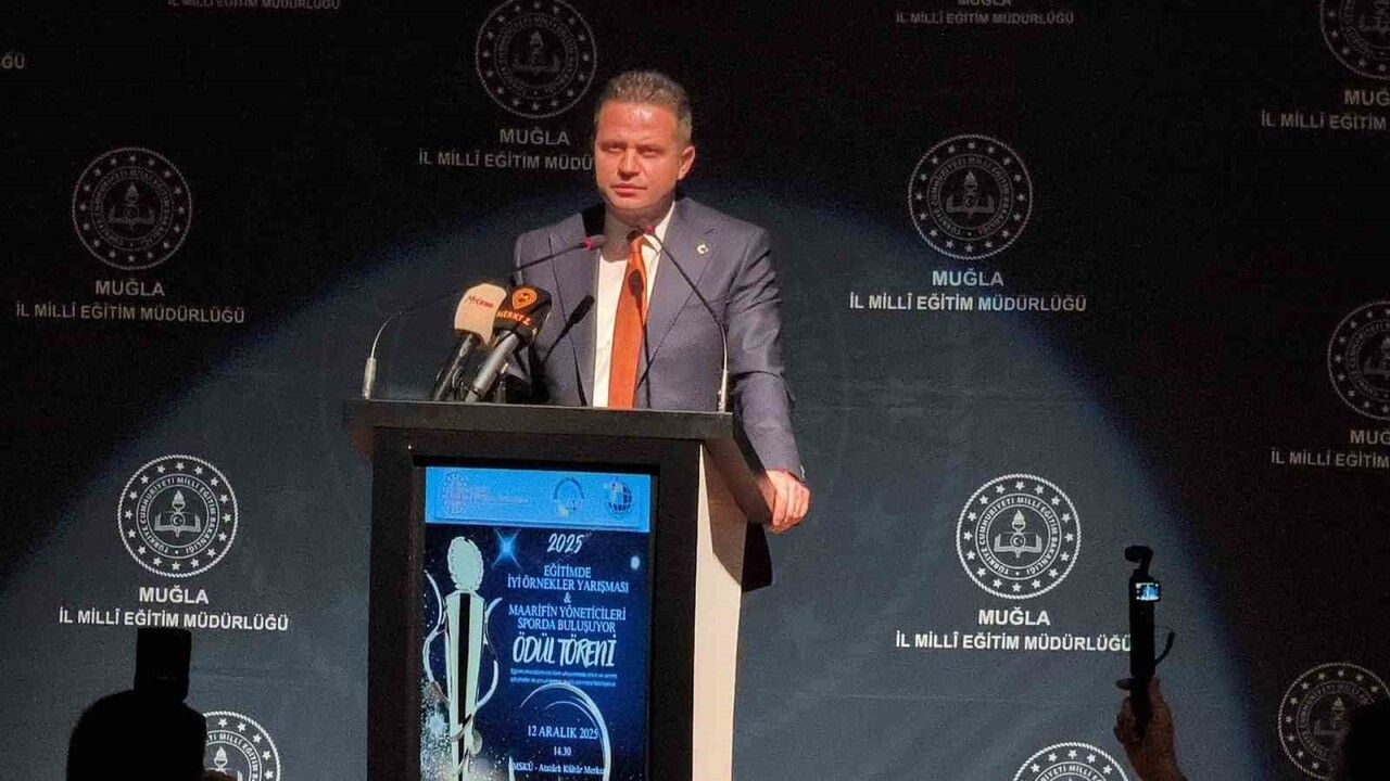 Muğla'da 'Eğitimde İyi Örnekler' ve yöneticiler spor turnuvası ödül töreni