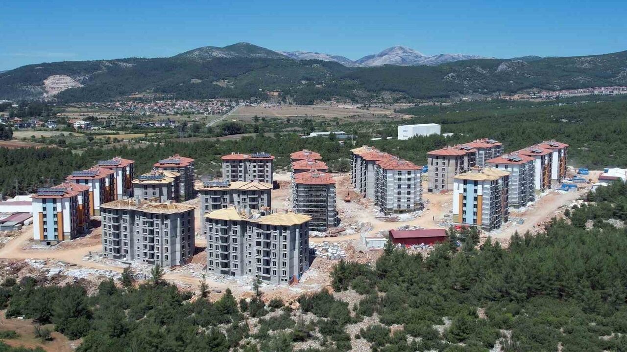 Muğla'da Kasım 2025 Konut Satışları Düştü: Yıllık 227 Konut Azalışı