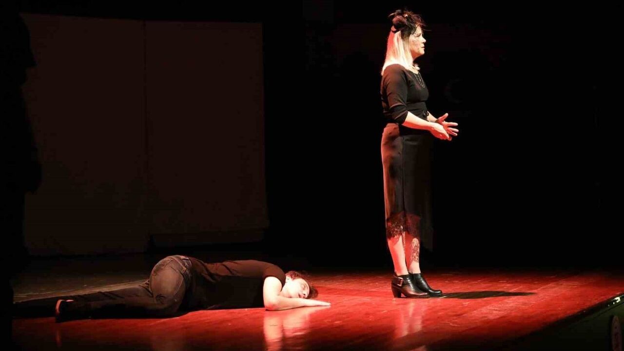 Muğla'da 'Umut' Tiyatrosu Madde Bağımlılığına Karşı Farkındalık Oluşturdu