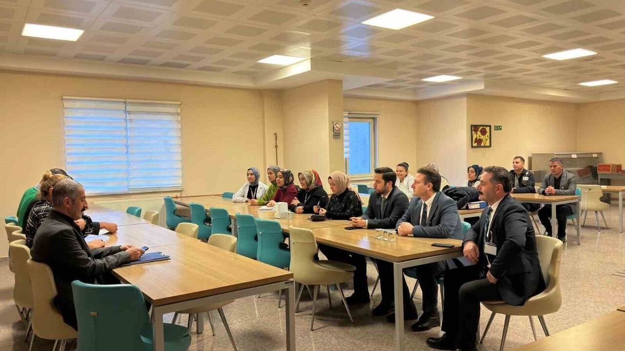 Muradiye Devlet Hastanesi "Anne Dostu Hastane" unvanı aldı