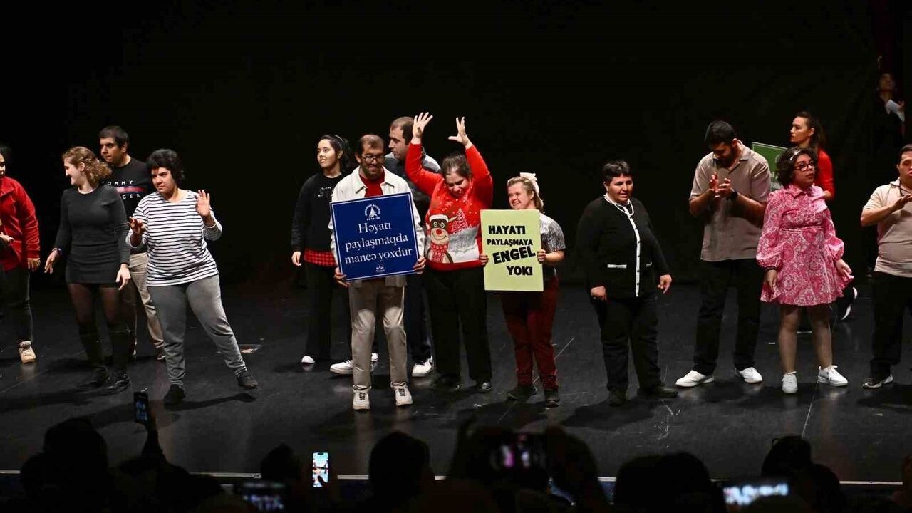 Muratpaşa Engelsiz Kafe özel çocukları 3 Aralık’ta gösteri sundu