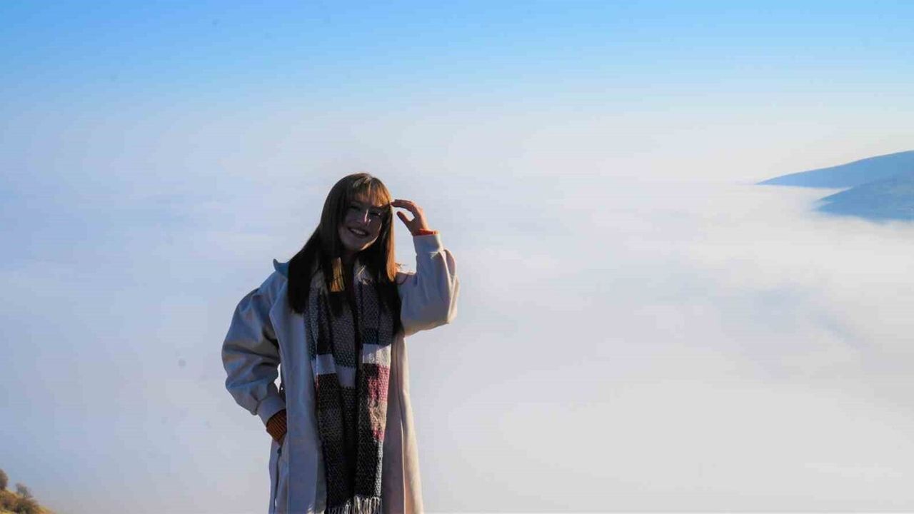 Muş Ovası sisle kaplandı, kartpostallık görüntüler dron ile kaydedildi