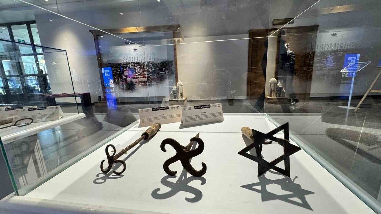 Mustafa Gezici'nin 40 Yılda Topladığı Türk Boy Damgaları Safranbolu'da Sergilendi