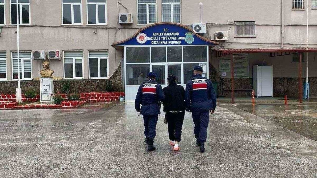 Nazilli'de 3 yıldır aranan firari, damadının evindeki kilerde yakalandı