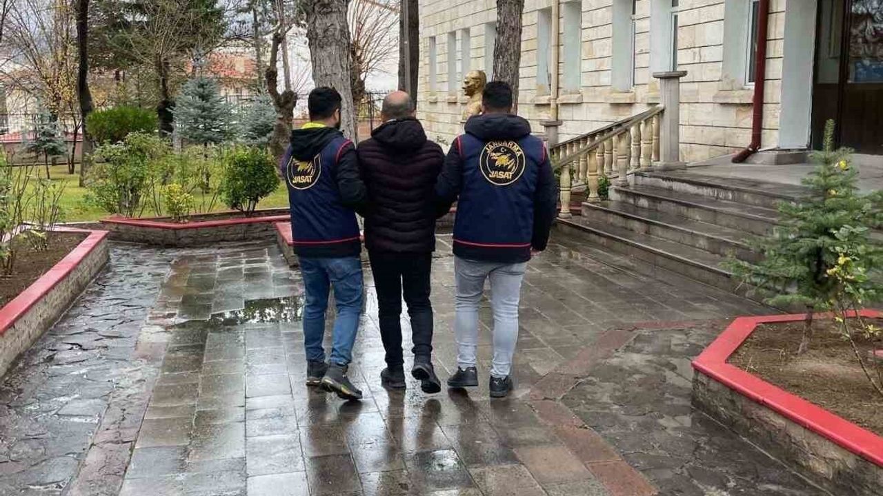 Nevşehir'de 18 yıl 4 ay hapis cezası bulunan hükümlü jandarma operasyonuyla yakalandı