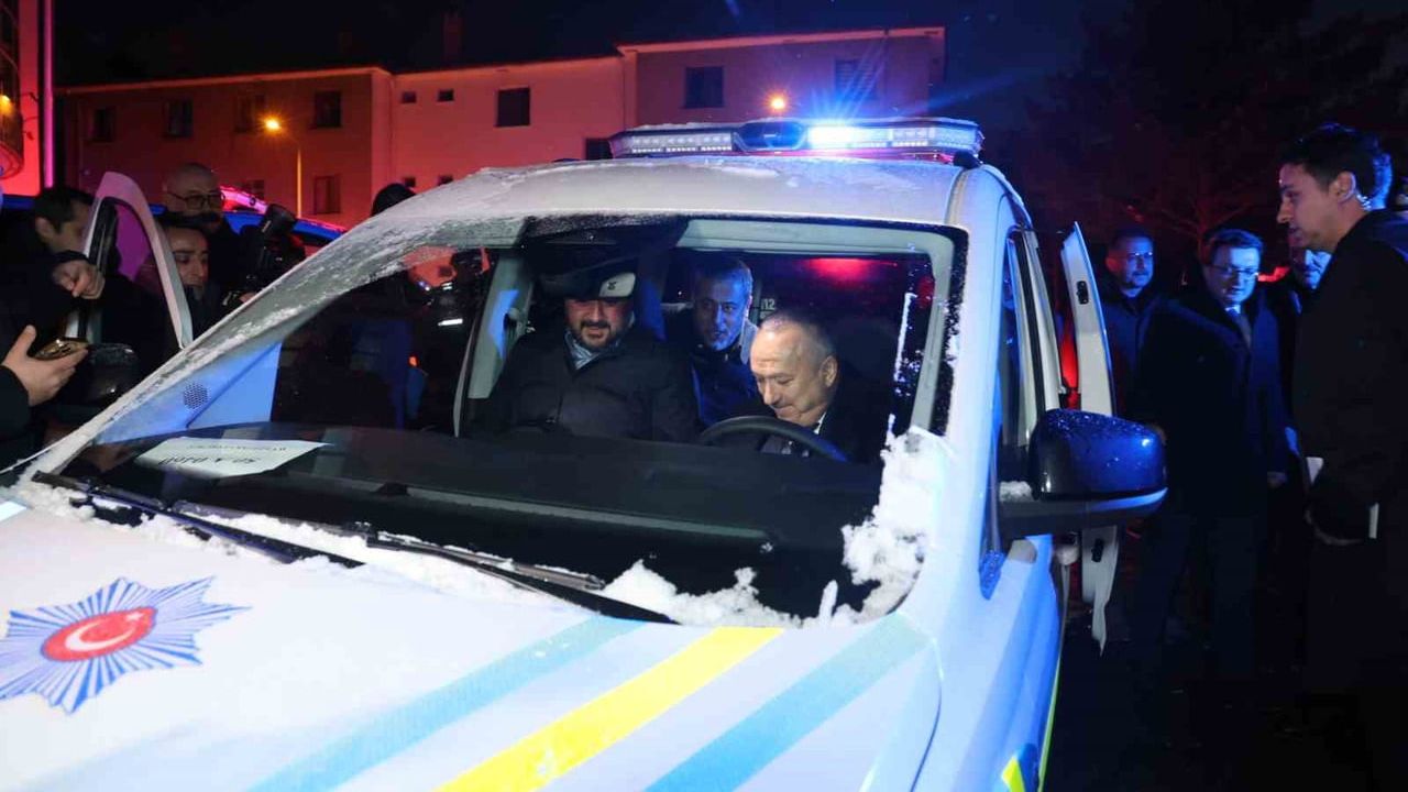 Nevşehir'de emniyet ve jandarmaya 184 yeni araç teslim edildi