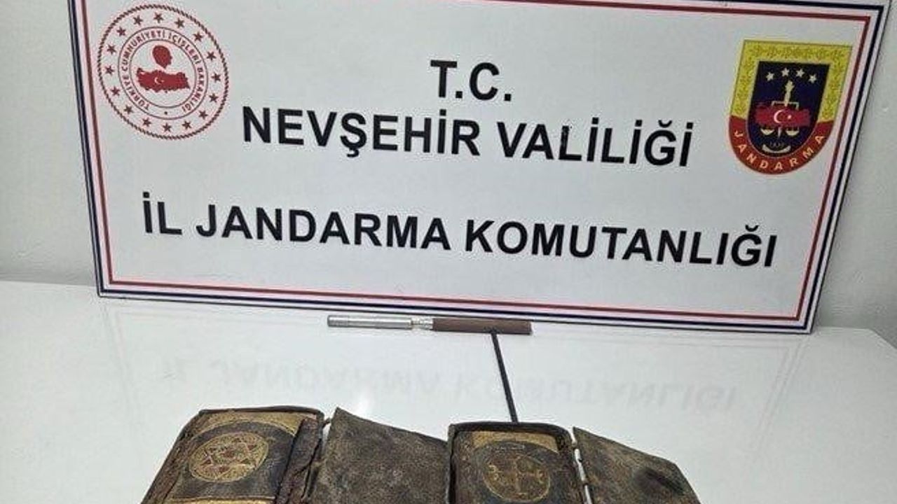 Nevşehir’de jandarma operasyonunda 2 Tevrat ele geçirildi