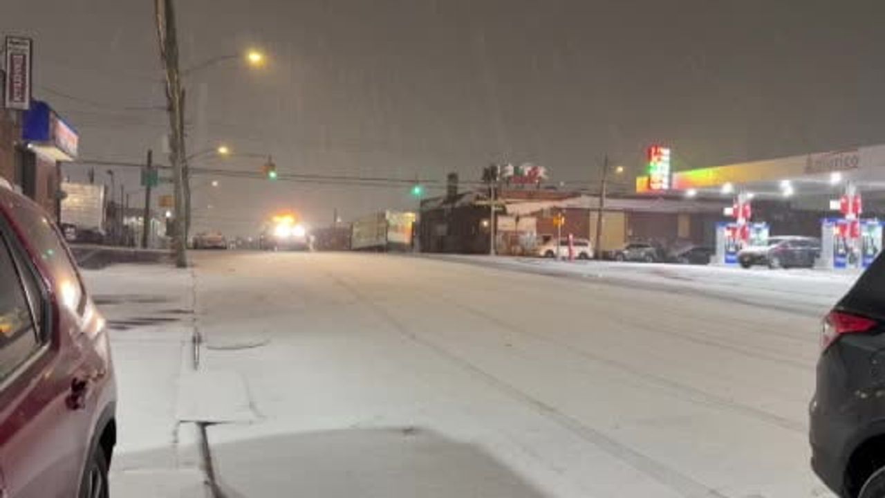 New York ve New Jersey'de Kar Fırtınası Ulaşımı Aksattı, Acil Durum İlan edildi