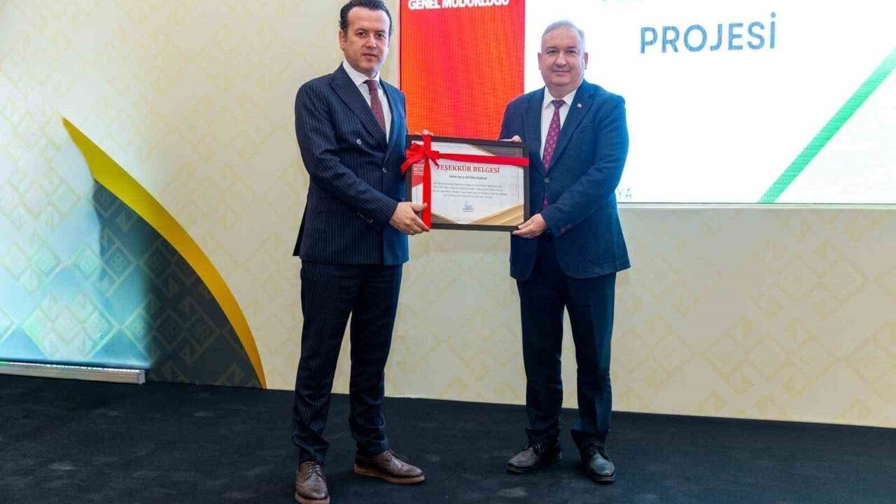 Niğde Halk Eğitimi Merkezi, HEMKAP 2024-2025 değerlendirmesinde Türkiye'nin en başarılı 10 kurumu arasında