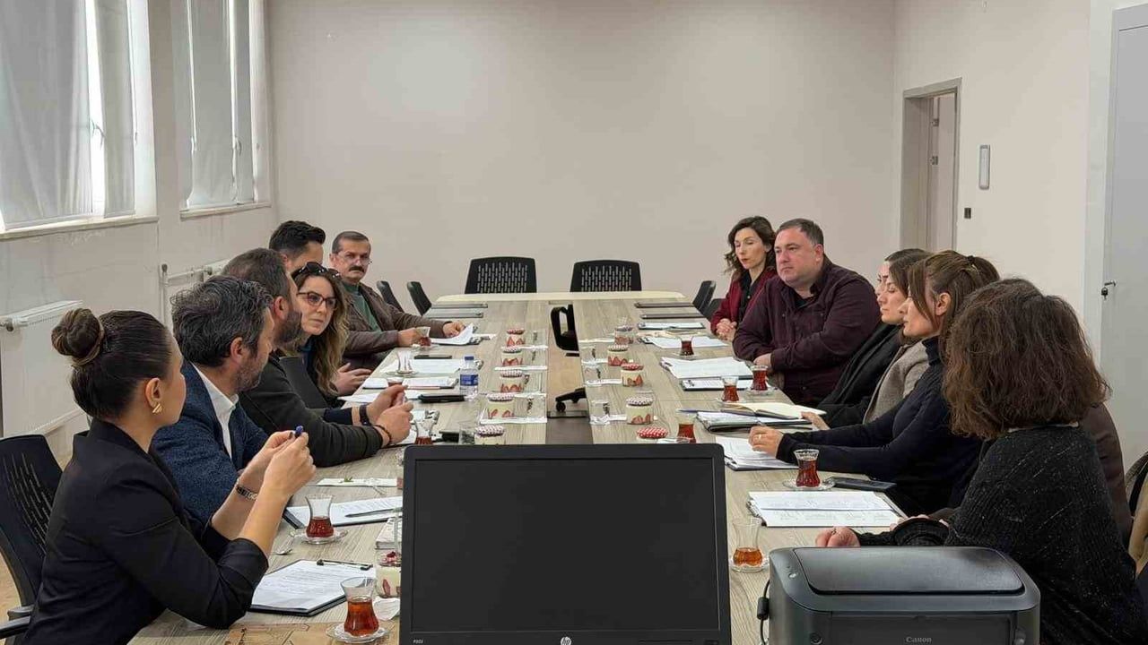 Niğde Ömer Halisdemir Üniversitesi İletişim Fakültesi'nde sektör odaklı eğitim gündemde