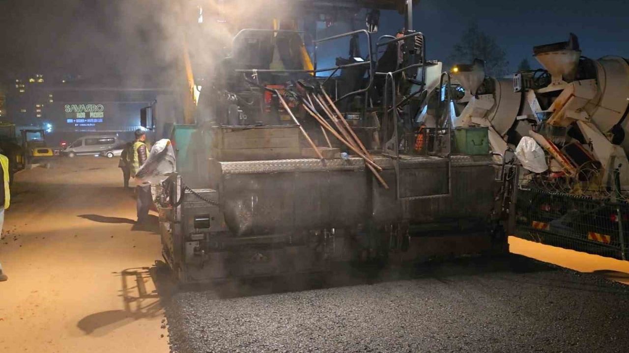 Nilüfer'de Çamlık Bulvarı asfaltlandı: Çınarcık İçme Suyu projesi kapsamında yol yeniden trafiğe açıldı