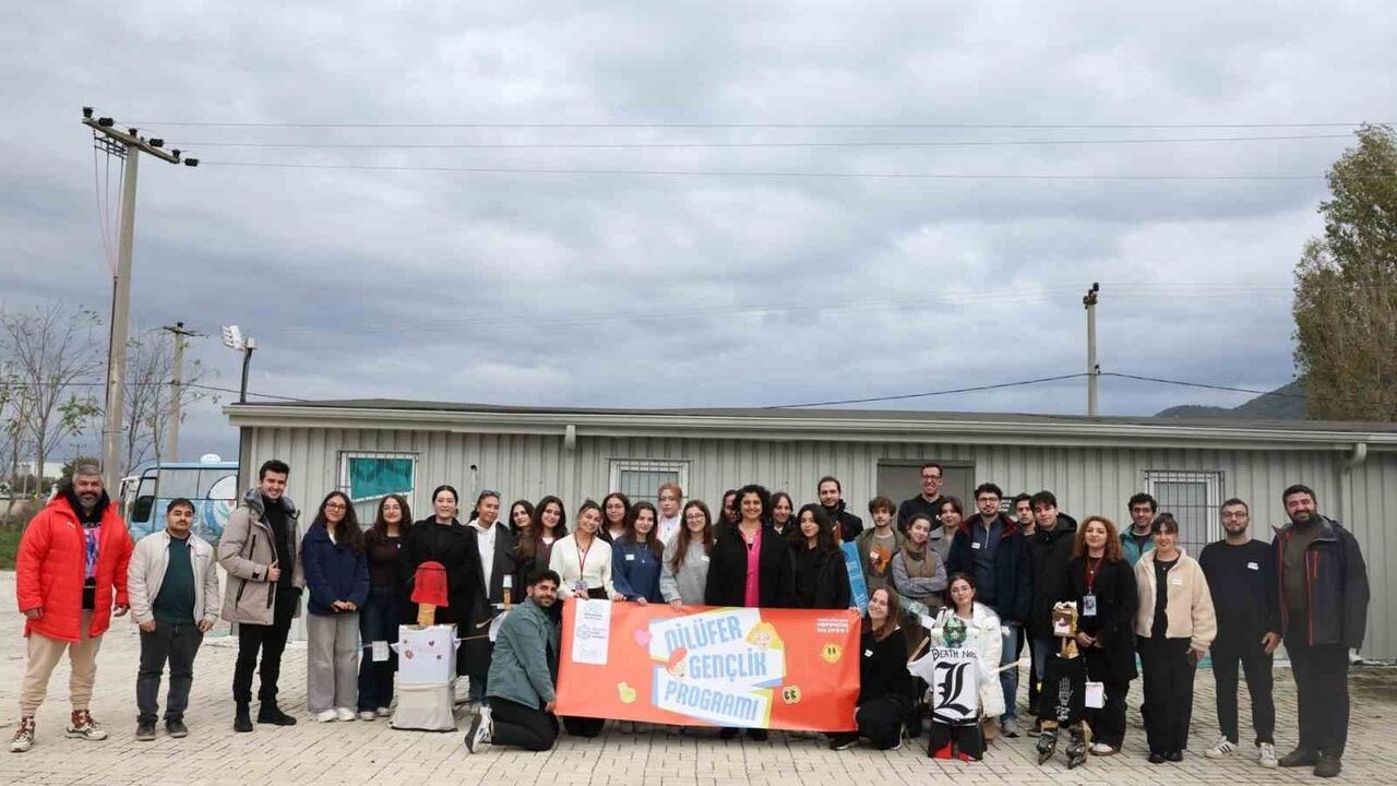 Nilüfer'de Gençler 'İklim Krizi ve Doğa' Etkinliğinde Atölye ve Söyleşilerle Bilinçlendi