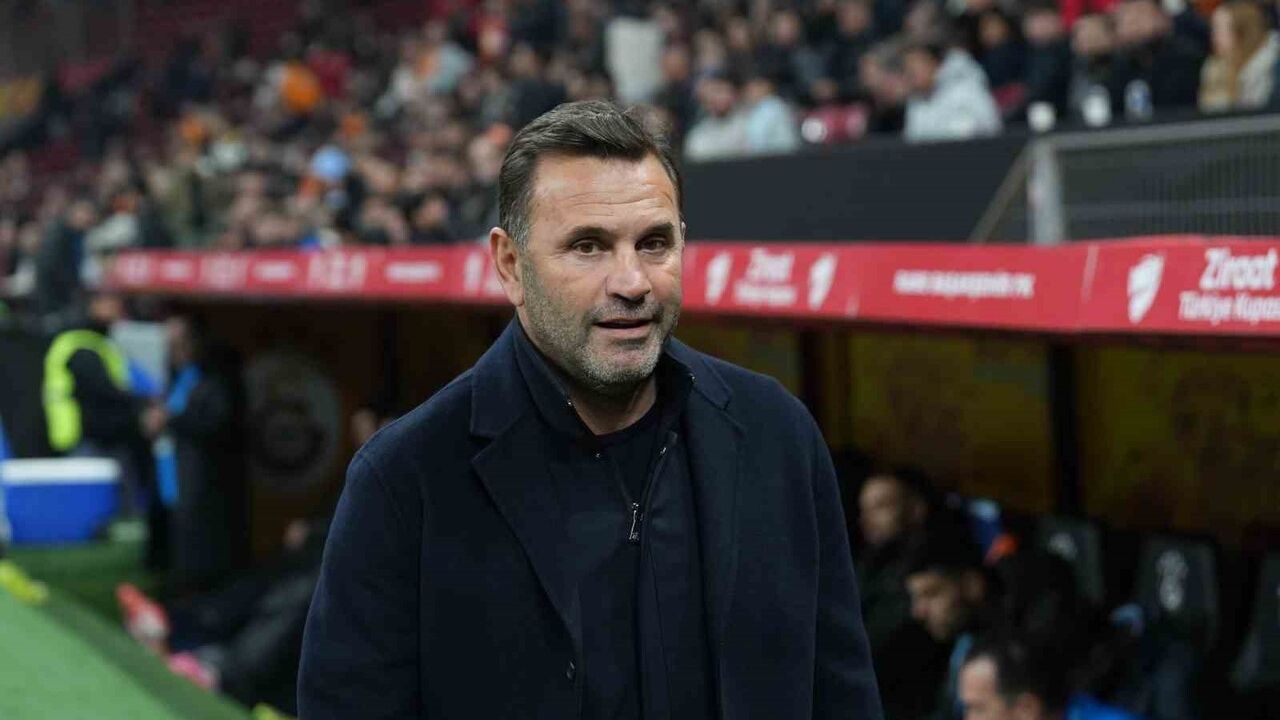 Okan Buruk'tan kupa rotasyonu: Başakşehir maçında 6 değişiklik