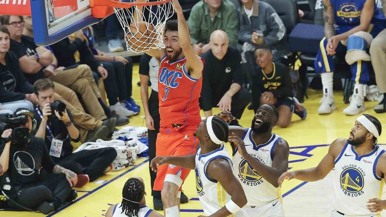 Oklahoma City Thunder, Golden State Warriors'ı 124-112 yenerek 13 maçlık seriyi sürdürdü