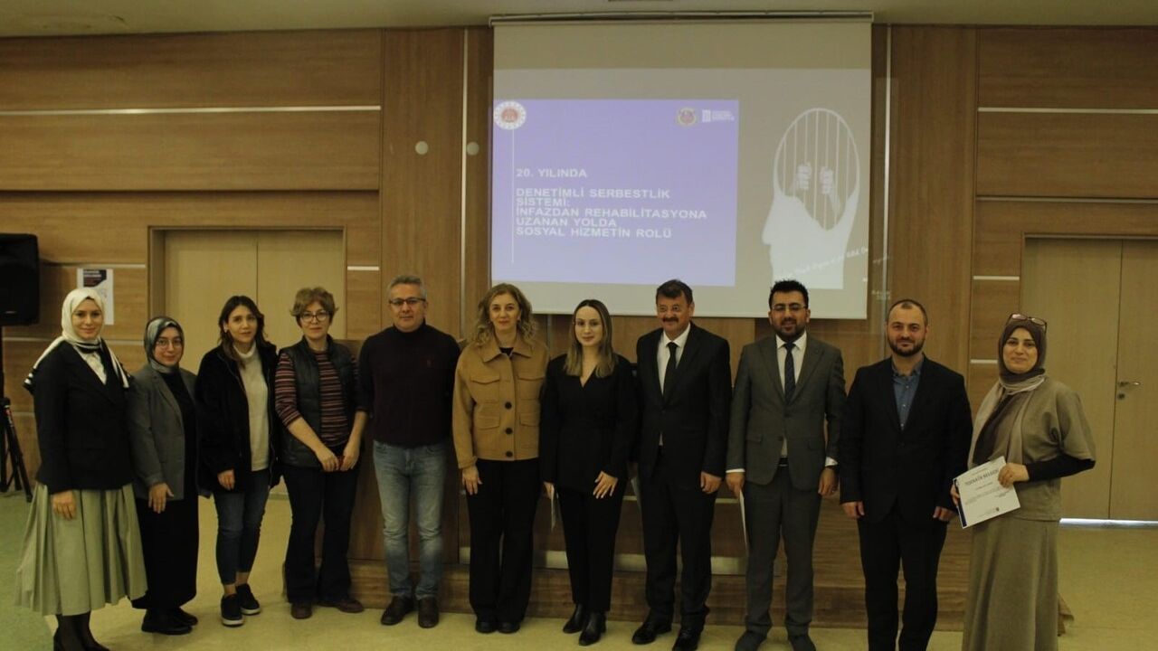 OMÜ'de '20. Yılında Denetimli Serbestlik Sistemi' paneli — Sosyal hizmetin rehabilitasyondaki rolü