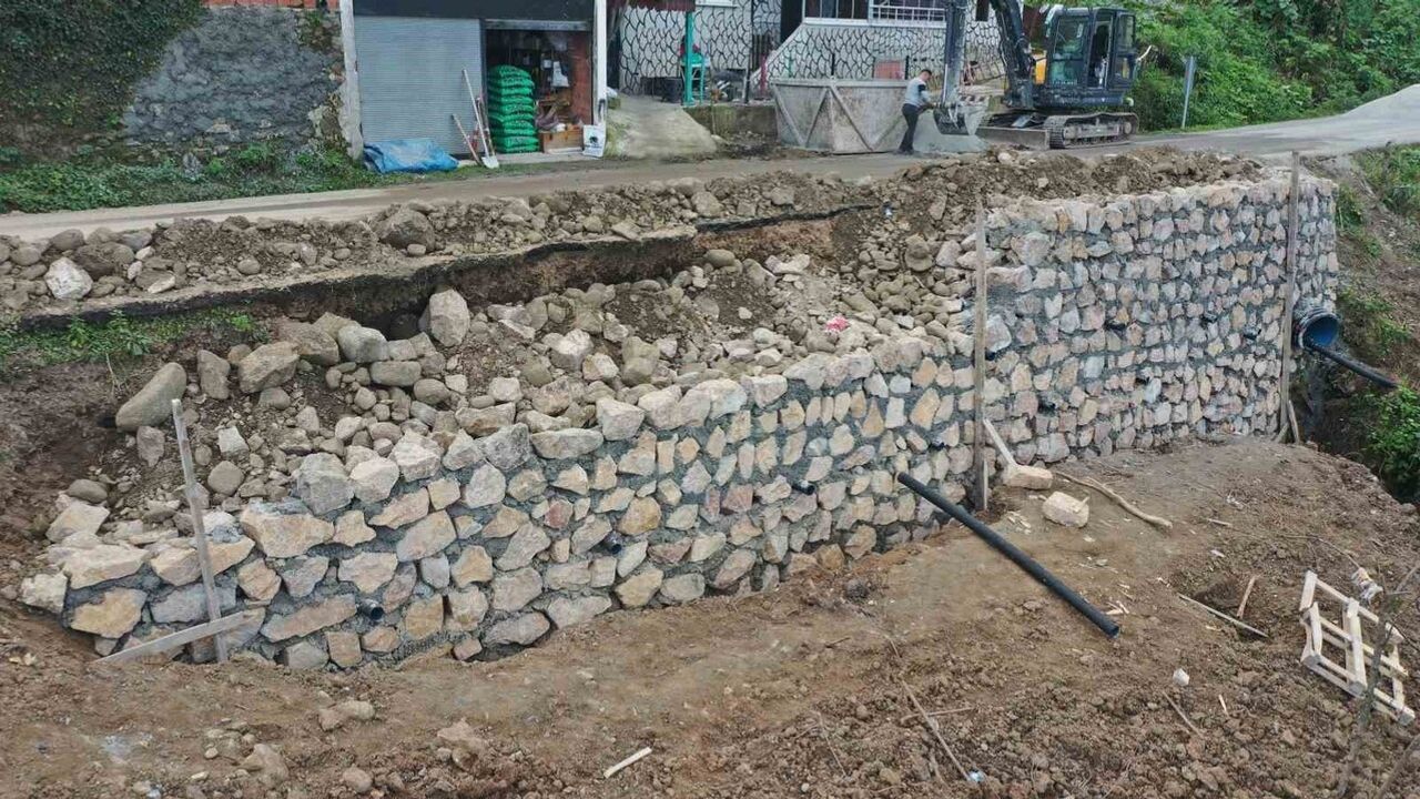 Ordu Büyükşehir Belediyesi Altınordu'da 6,5 yılda 42 bin 439 metreküp taş duvar çalışması gerçekleştirdi