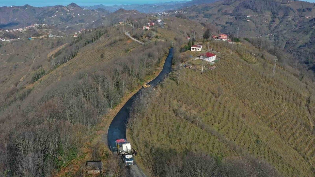 Ordu'da OBB'nin asfalt seferberliği: Gürgentepe Şirinköy-Alaseher yolunda ikinci etap başladı