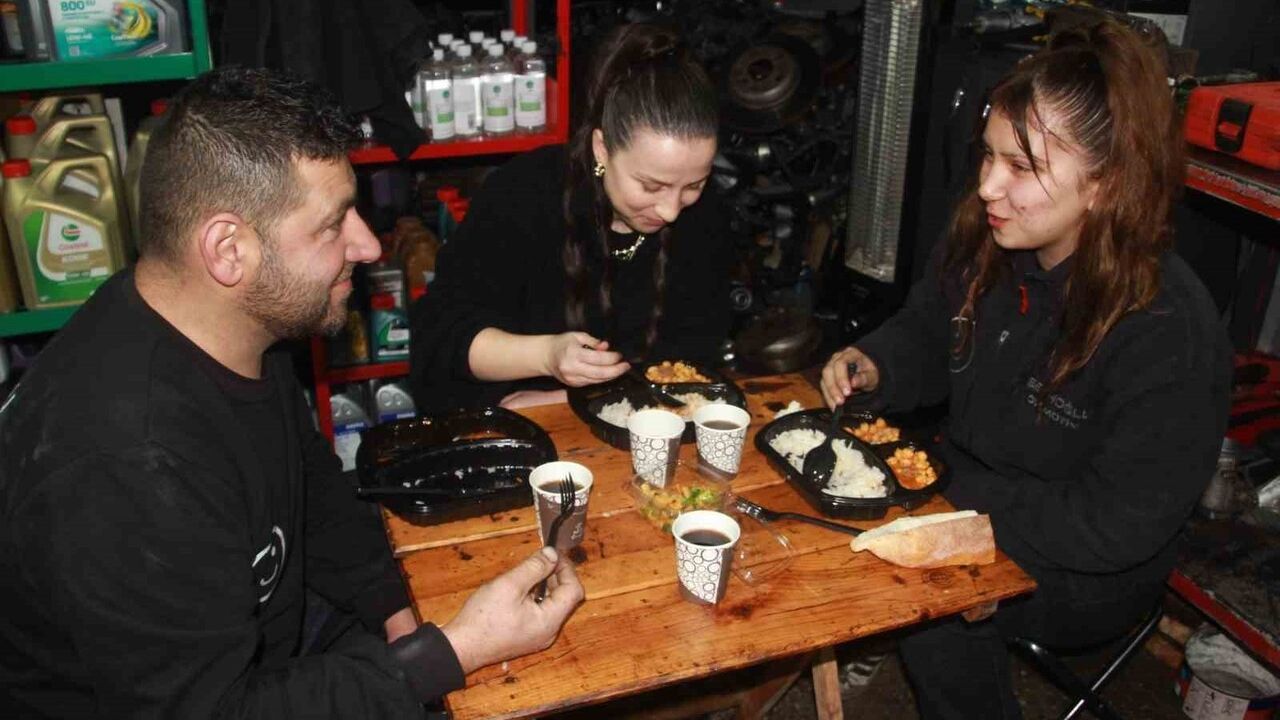 Ordu'da sanayinin tek kız çırağı: 17 yaşındaki Dilem Selis mesleğinde ilerliyor